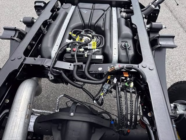 2026 Oxford White Ford Super Duty F-450 DRW 4X4 Chassis