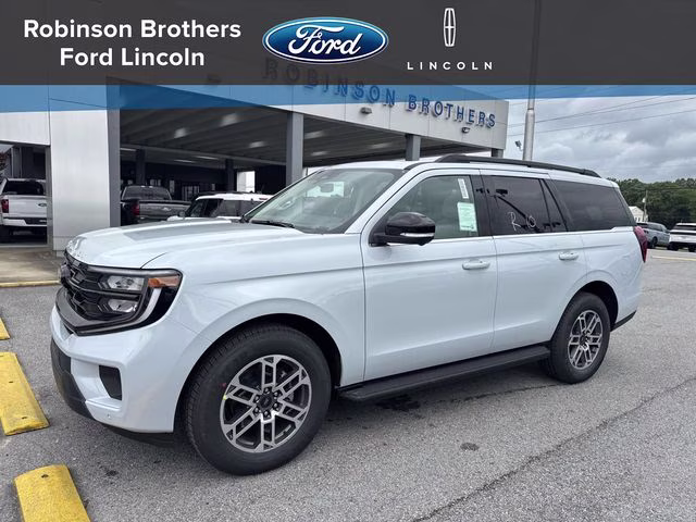 2026 Ford Expedition Active's photo