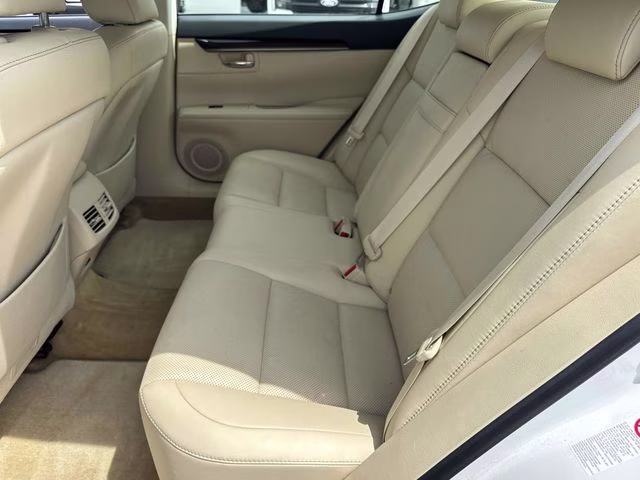 2014 Starfire Pearl Lexus ES 350 FWD Sedan