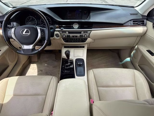 2014 Starfire Pearl Lexus ES 350 FWD Sedan