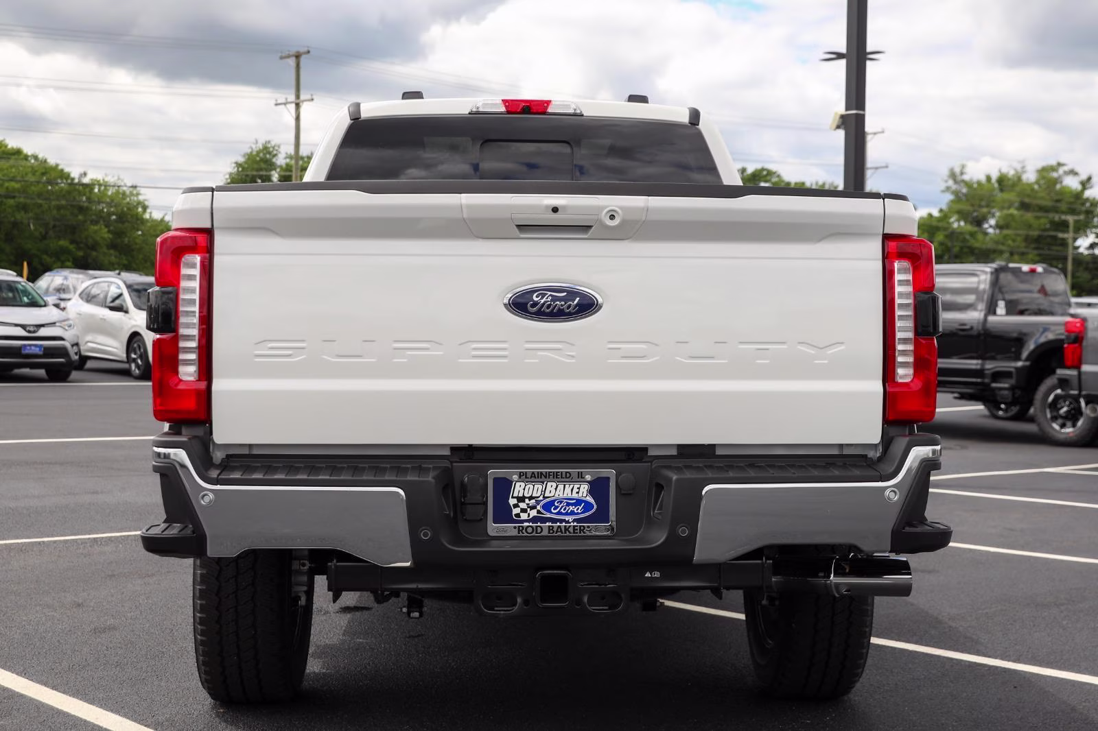 2026 Star White Metallic Tri-Coat Ford Super Duty F-250 SRW Lariat 4X4 Truck