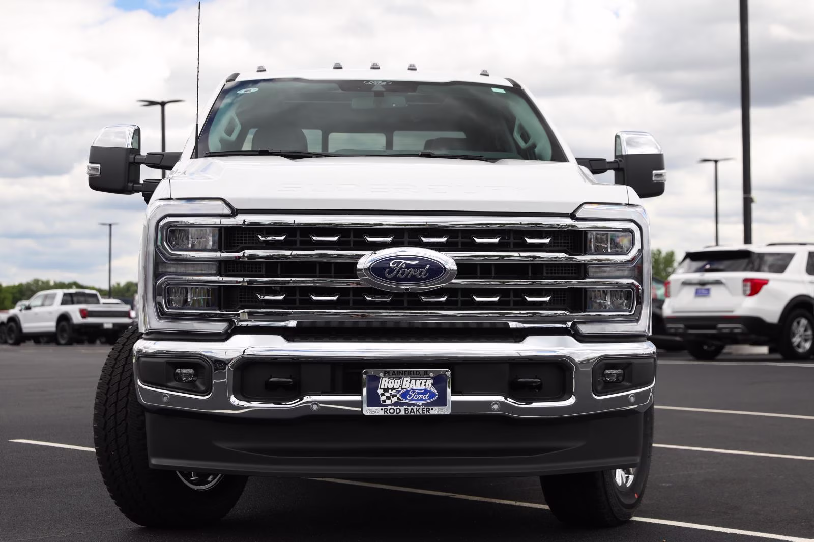 2026 Star White Metallic Tri-Coat Ford Super Duty F-250 SRW Lariat 4X4 Truck