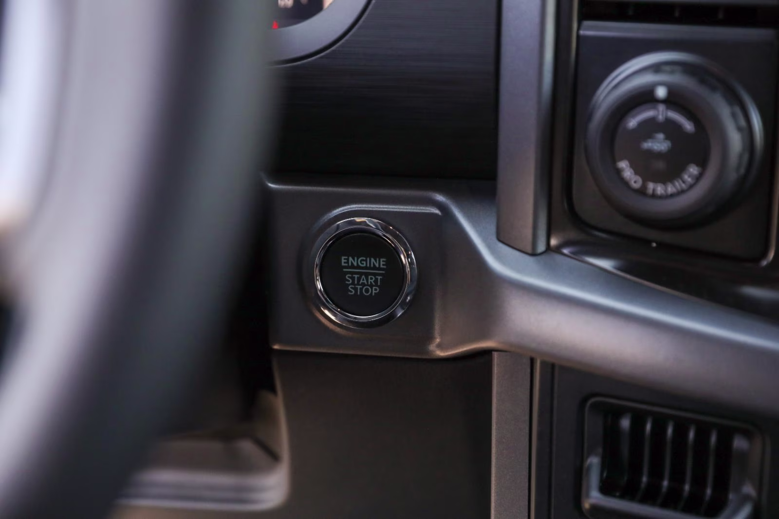 2026 Agate Black Metallic Ford F-150 XLT 4X4 Truck