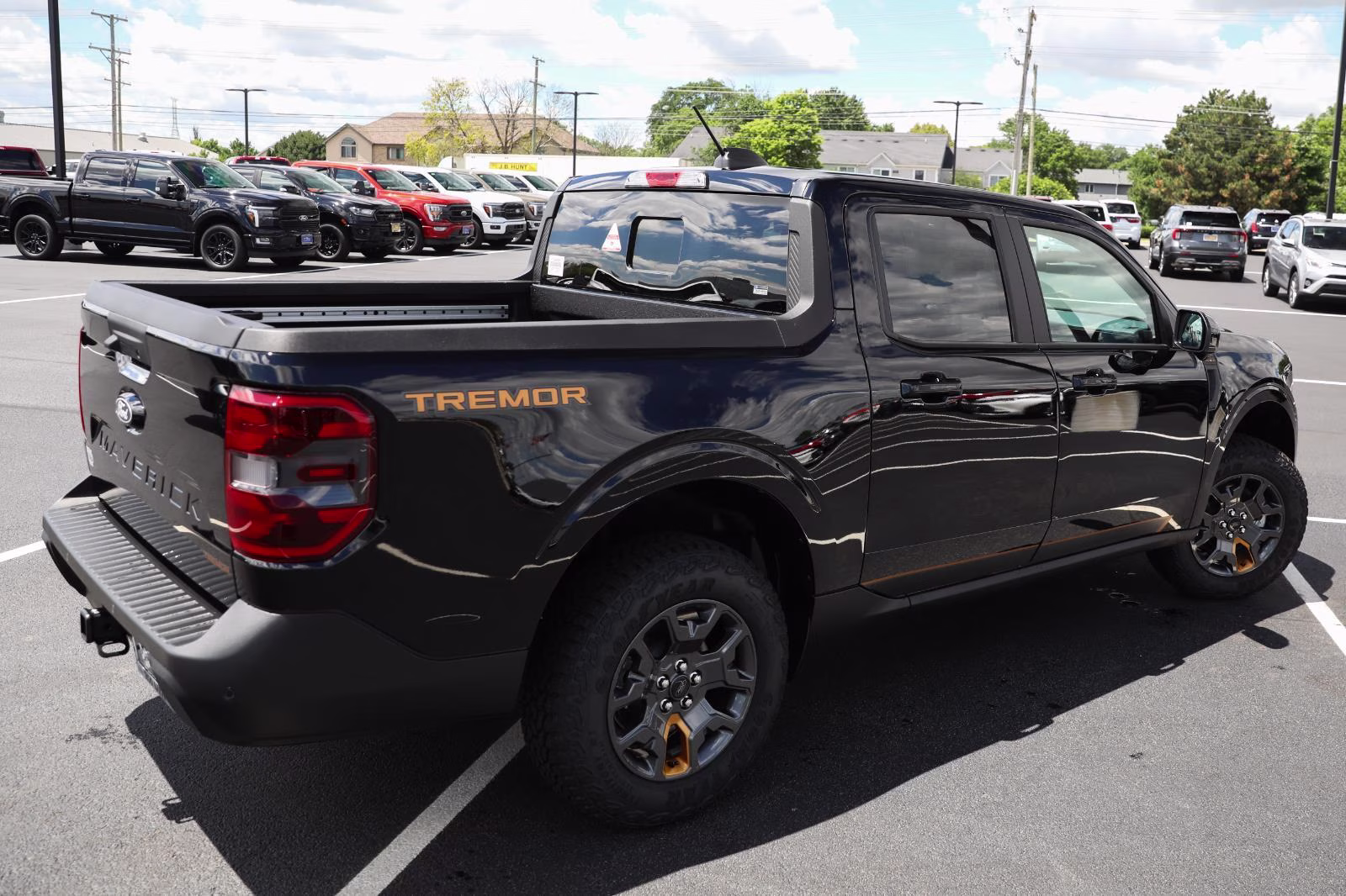 2026 Shadow Black Ford Maverick Tremor AWD Truck