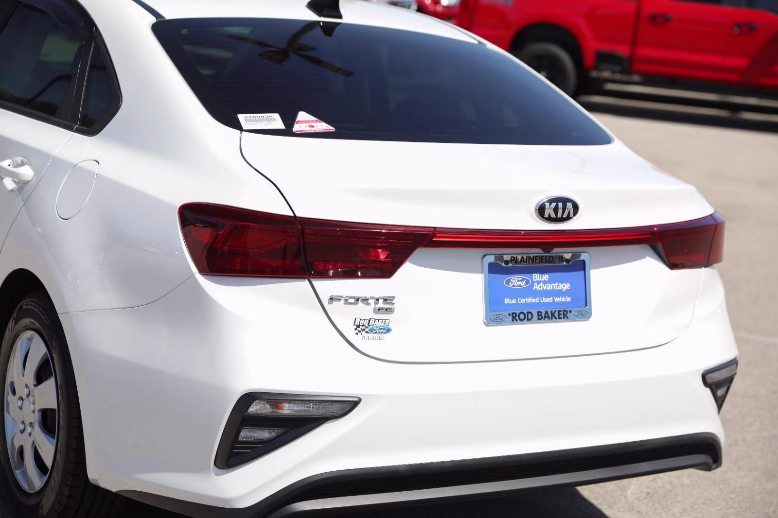 2020 Clear White Kia Forte FE FWD Sedan