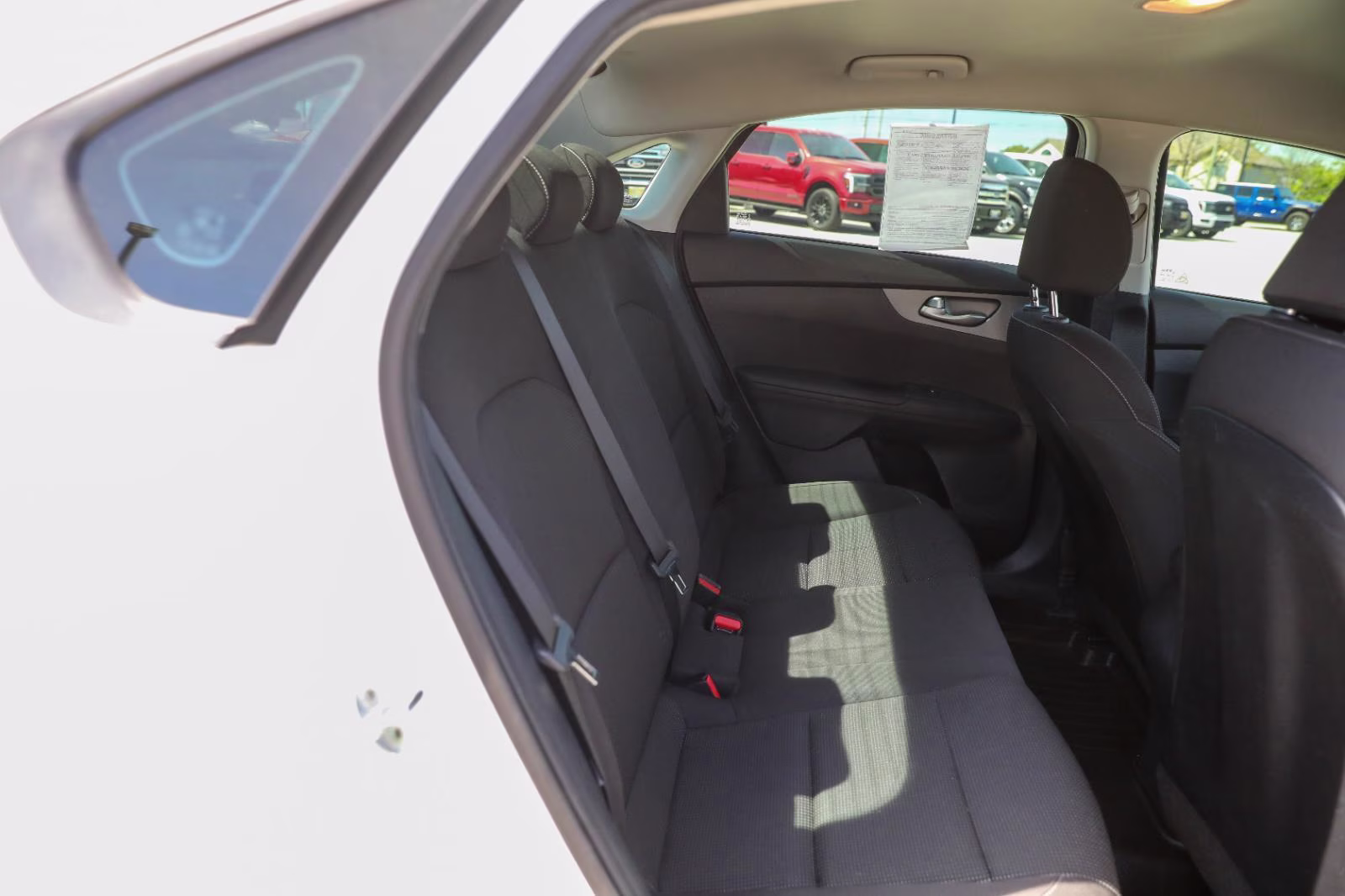 2020 Clear White Kia Forte FE FWD Sedan