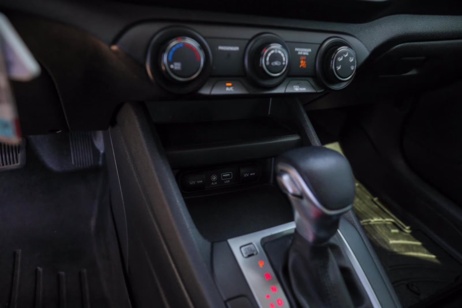 2020 Clear White Kia Forte FE FWD Sedan