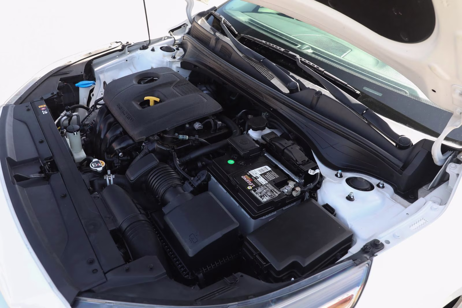 2020 Clear White Kia Forte FE FWD Sedan