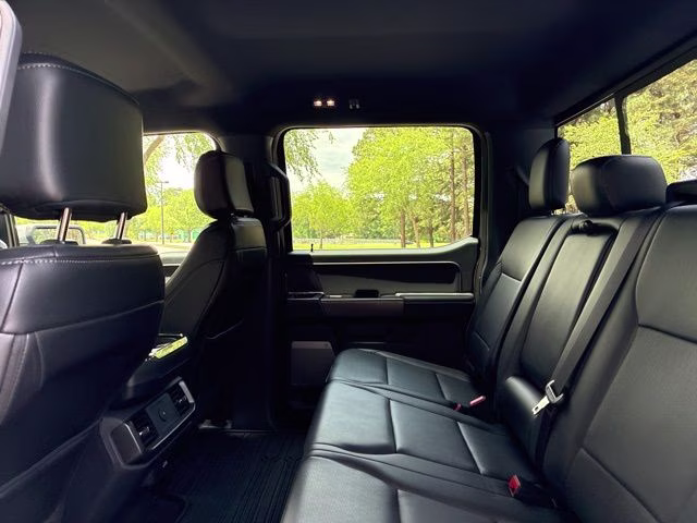 2025 Silver Metallic Ford F-150 Lariat 4X4 Truck