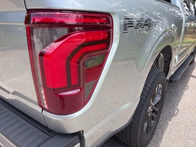 2025 Silver Metallic Ford F-150 Lariat 4X4 Truck