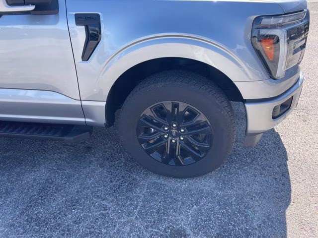 2025 Silver Metallic Ford F-150 Lariat 4X4 Truck
