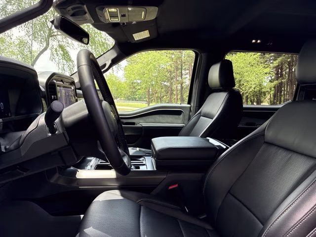 2025 Silver Metallic Ford F-150 Lariat 4X4 Truck