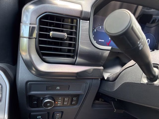 2025 Silver Metallic Ford F-150 Lariat 4X4 Truck