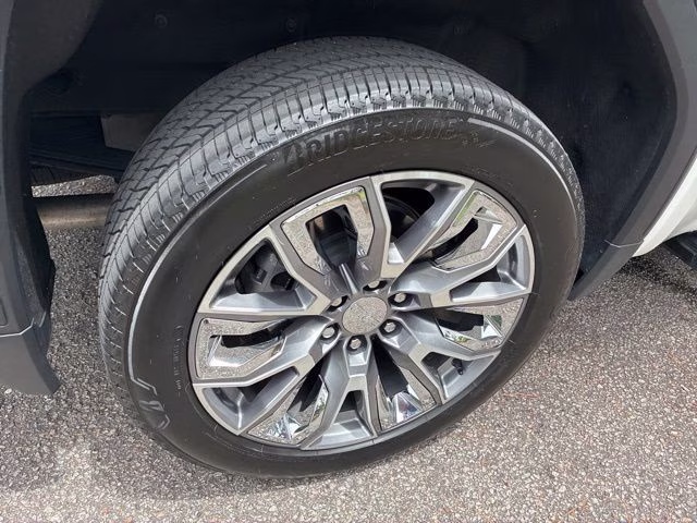 2025 White Frost Tricoat GMC Sierra 1500 Denali 4X4 Truck