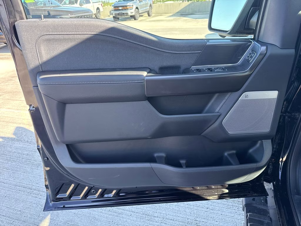 2026 Agate Black Metallic Ford F-150 Lariat RWD Truck