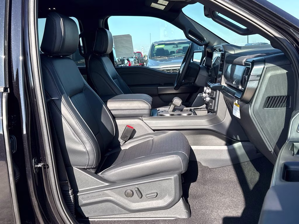 2026 Agate Black Metallic Ford F-150 Lariat RWD Truck