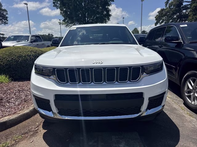 2026 Bright White Clearcoat Jeep Grand Cherokee L Laredo X RWD SUV