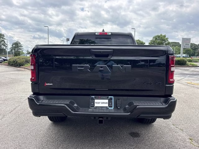 2026 Diamond Black Crystal Pearlcoat Ram 1500 Express 4X4 Truck