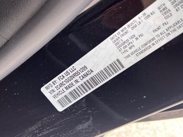2027 Diamond Black Crystal Pearlcoat Chrysler Pacifica Limited FWD Van