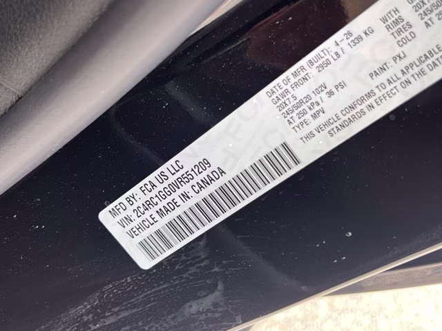 2027 Diamond Black Crystal Pearlcoat Chrysler Pacifica Limited FWD Van