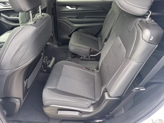 2026 Bright White Clearcoat Jeep Grand Cherokee L Laredo X RWD SUV