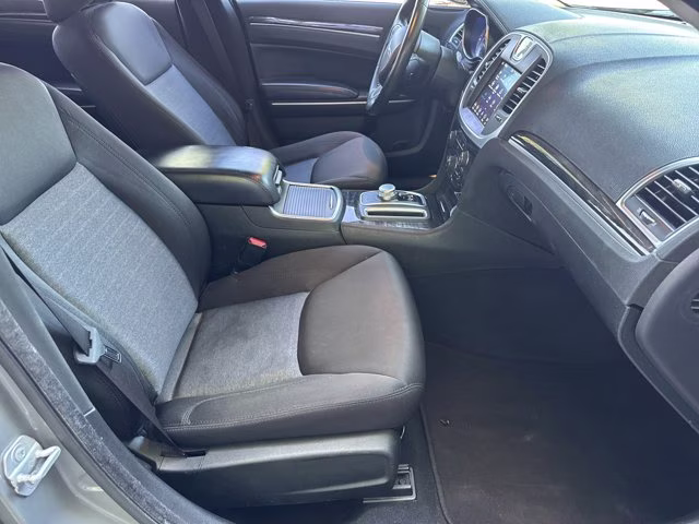 2019 Ceramic Grey Clearcoat Chrysler 300 Touring RWD Sedan