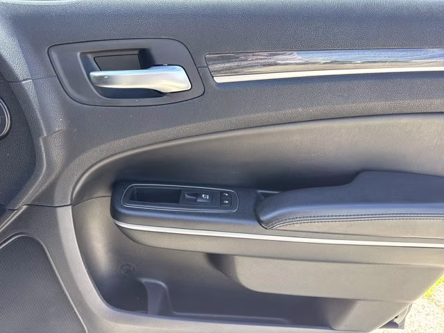 2019 Ceramic Grey Clearcoat Chrysler 300 Touring RWD Sedan