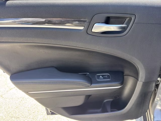 2019 Ceramic Grey Clearcoat Chrysler 300 Touring RWD Sedan