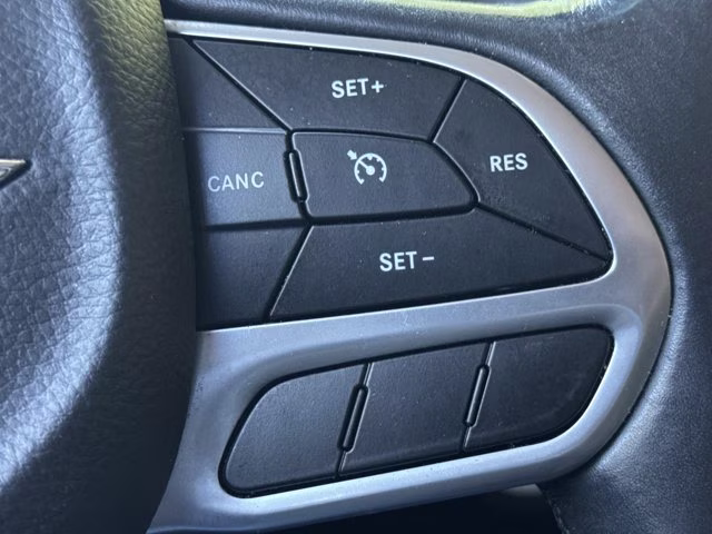 2019 Ceramic Grey Clearcoat Chrysler 300 Touring RWD Sedan