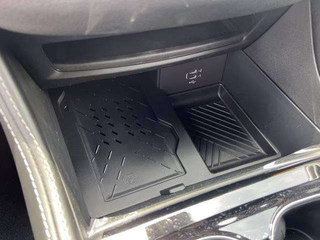 2027 Diamond Black Crystal Pearlcoat Chrysler Pacifica Limited FWD Van