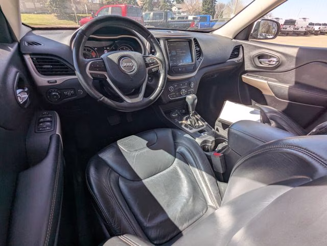 2018 Bright White Clearcoat Jeep Cherokee Limited 4X4 SUV