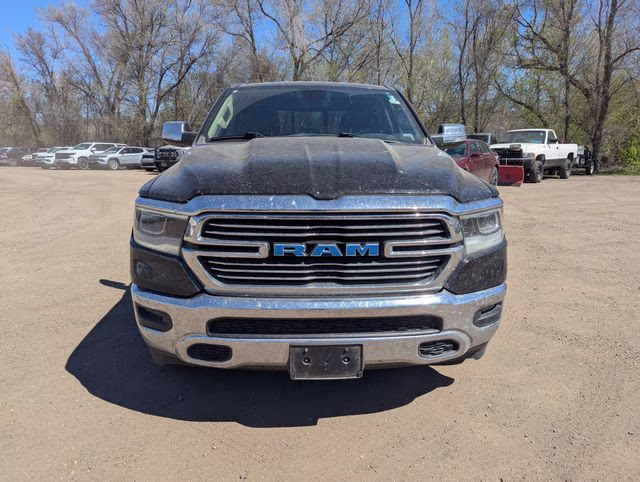2020 Diamond Black Crystal Pearlcoat Ram 1500 Laramie 4X4 Truck