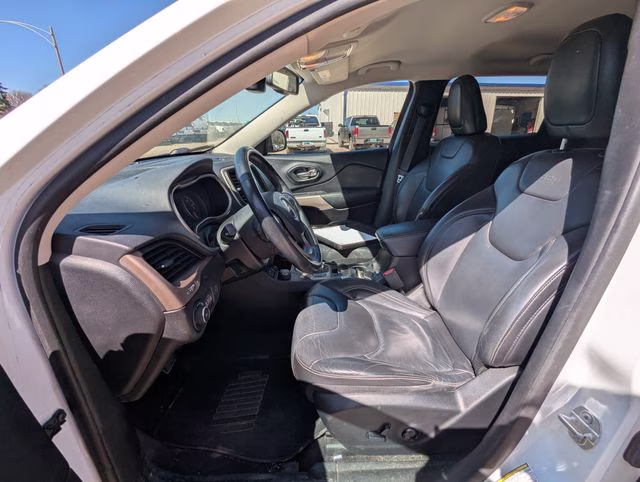 2018 Bright White Clearcoat Jeep Cherokee Limited 4X4 SUV