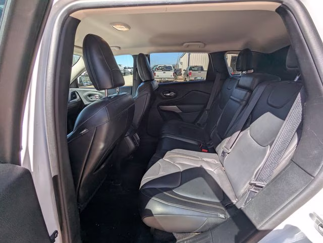 2018 Bright White Clearcoat Jeep Cherokee Limited 4X4 SUV