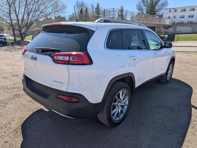 2018 Bright White Clearcoat Jeep Cherokee Limited 4X4 SUV