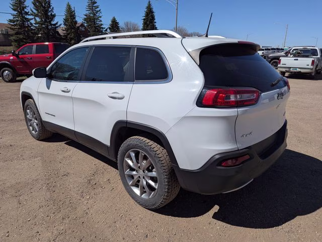 2018 Bright White Clearcoat Jeep Cherokee Limited 4X4 SUV