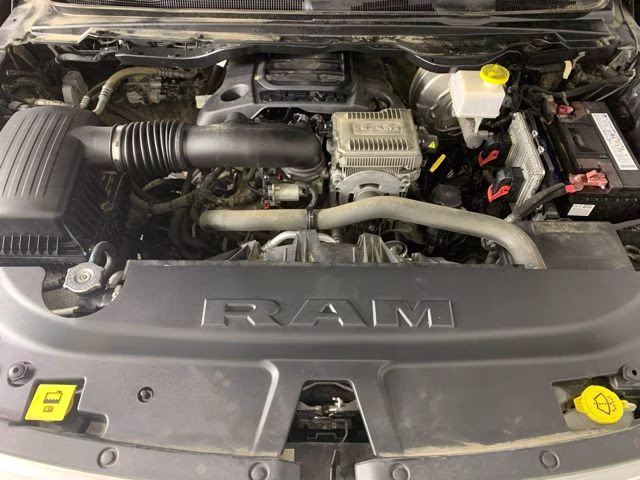 2020 Diamond Black Crystal Pearlcoat Ram 1500 Laramie 4X4 Truck