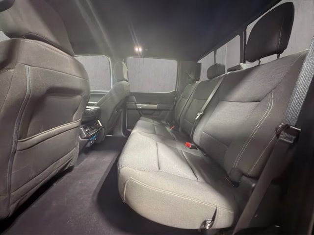 2023 Oxford White Ford F-150 XLT 4X4 Truck