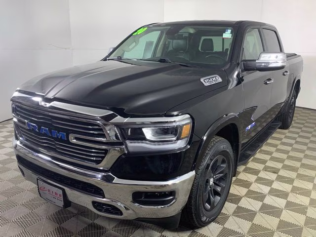2020 Diamond Black Crystal Pearlcoat Ram 1500 Laramie 4X4 Truck