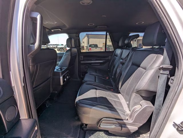2019 Ingot Silver Metallic Ford Expedition Max XLT 4X4 SUV