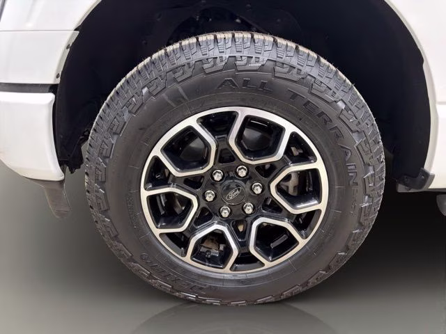 2023 Oxford White Ford F-150 XLT 4X4 Truck