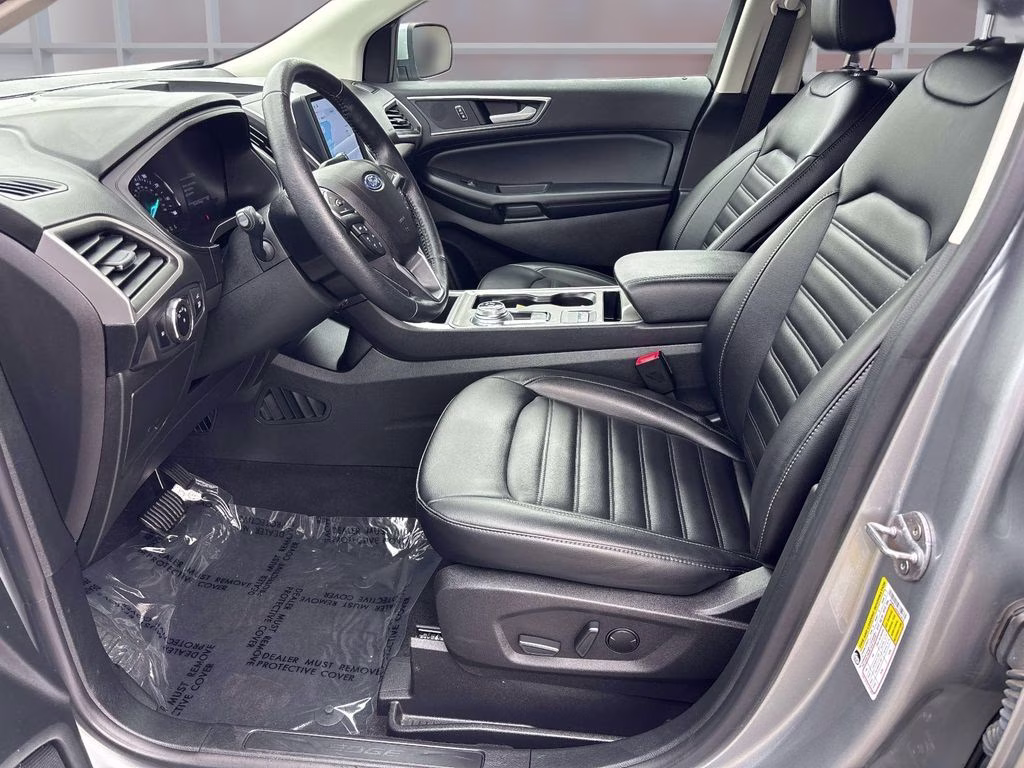 2023 Silver Metallic Ford Edge SEL AWD SUV