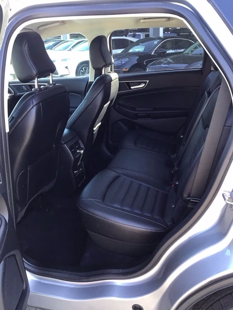 2023 Silver Metallic Ford Edge SEL AWD SUV
