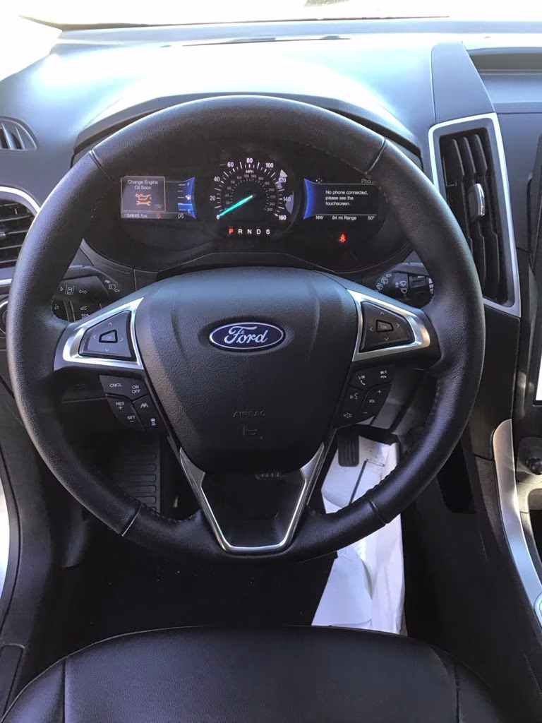 2023 Silver Metallic Ford Edge SEL AWD SUV
