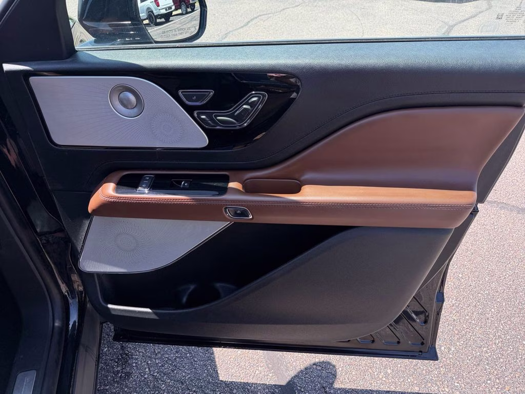 2021 Infinite Black Lincoln Aviator Grand Touring AWD SUV