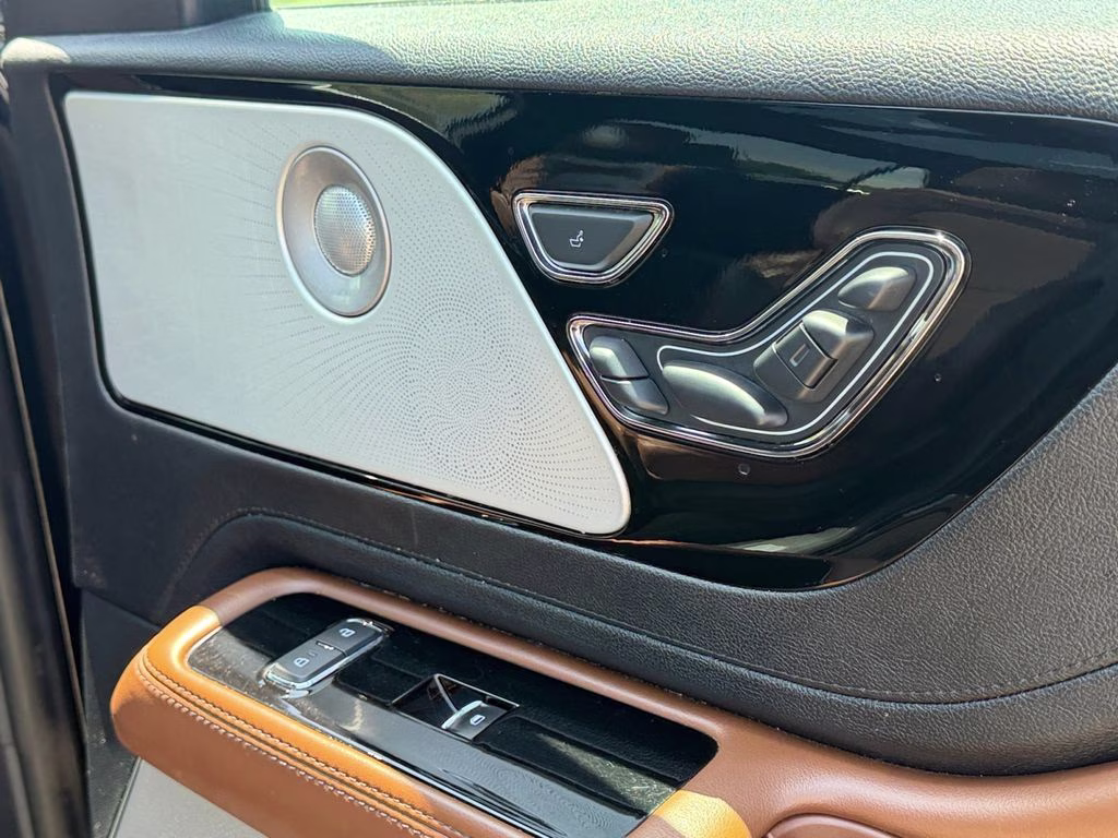2021 Infinite Black Lincoln Aviator Grand Touring AWD SUV