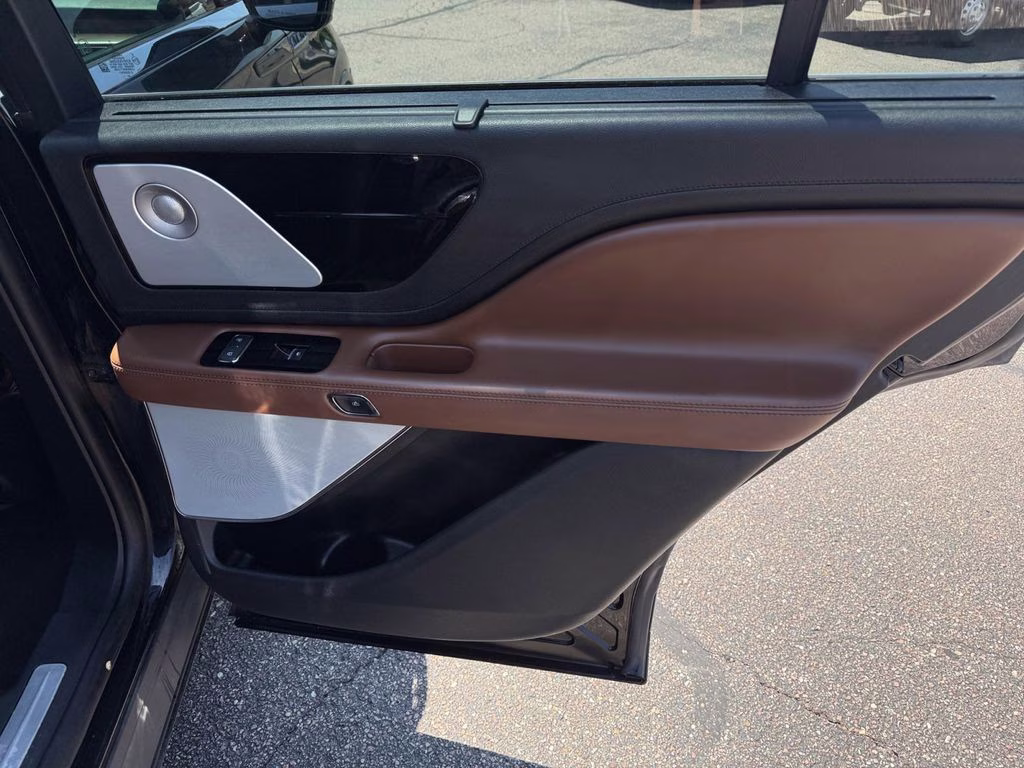 2021 Infinite Black Lincoln Aviator Grand Touring AWD SUV