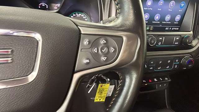 2021 Summit White GMC Canyon AT4 w/Cloth 4X4 Truck