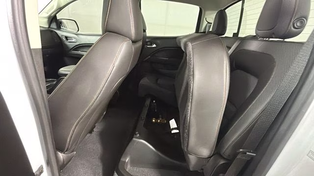 2021 Summit White GMC Canyon AT4 w/Cloth 4X4 Truck