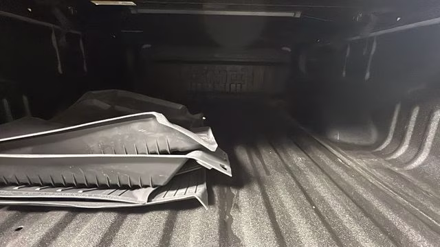 2021 Summit White GMC Canyon AT4 w/Cloth 4X4 Truck